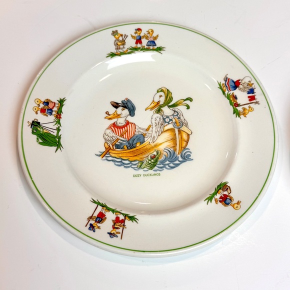 Whimsical 2-Pc Ridgway Potteries Chidren's DIZZY DUCKLINGS Bowl & Plate Set - Picture 2 of 9